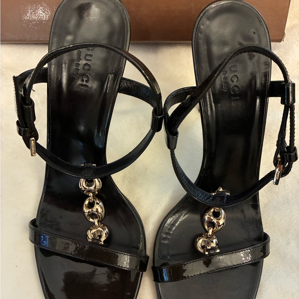 Elegant Gucci Black High Heel Gold Chain Detail and Ankle Strap. EUC. 7.5 - Picture 3 of 16